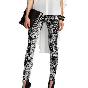 BNWT BCBGMaxAzria Mara Leggings size Small